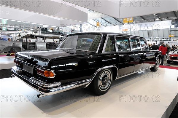 RETRO CLASSICS 2010, Stuttgart Messe, Mercedes-Benz 600 Pullman, classic black saloon at a car