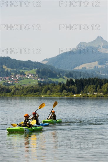 Kayaks, Lake Ammer, near Herrsching am Lake Ammer, Fuenfseenland, Upper Bavaria, Bavaria, Germany,
