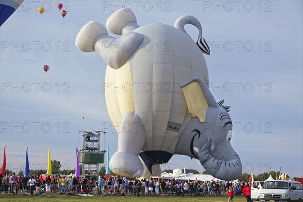 Hot-air balloons, Ballooning Festival, Saint-Jean-sur-Richelieu, Quebec Province, Canada, North