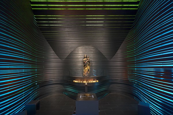 Modern Marian chapel with a sculpture of the Virgin and Child from around 1480, St Clare's Church,