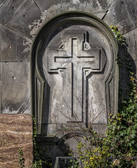 Old tombs, Churchyard 1 of the Protestant Parish of St George, Greisfswalder Strasse, Berlin,