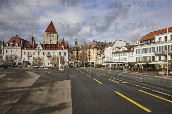 Quai de Belgique and Ouchy Castle in the Ouchy district, Lausanne, district of Lausanne, Vaud,