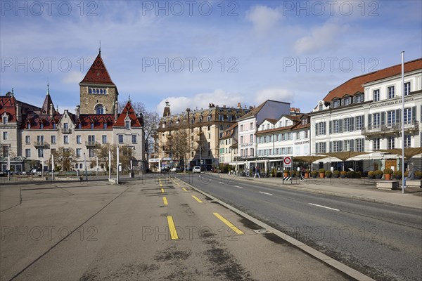 Quai de Belgique and Ouchy Castle in the Ouchy district, Lausanne, district of Lausanne, Vaud,