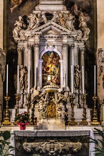 Side altar with tabernacle, Cathedral of Santa Maria Annunziata, 13th century, Udine, most