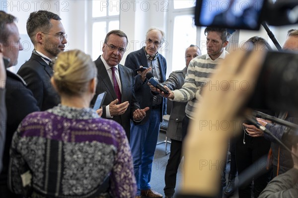 Boris Pistorius (SPD), Federal Minister of the Interior in conversation with media representatives