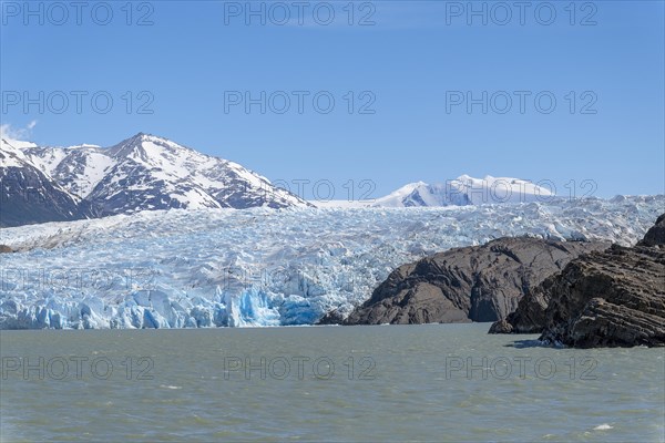Glacier, Lago Grey, Torres del Paine National Park, Parque Nacional Torres del Paine, Cordillera