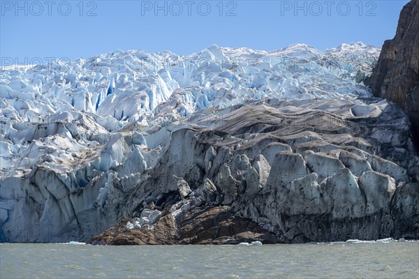 Glacier, Lago Grey, Torres del Paine National Park, Parque Nacional Torres del Paine, Cordillera