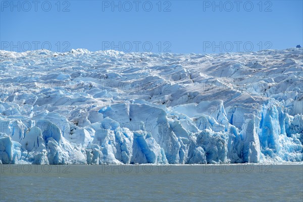 Glacier, Lago Grey, Torres del Paine National Park, Parque Nacional Torres del Paine, Cordillera
