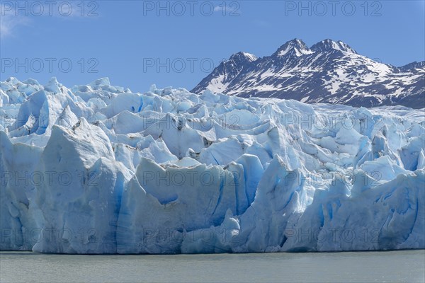 Glacier, Lago Grey, Torres del Paine National Park, Parque Nacional Torres del Paine, Cordillera