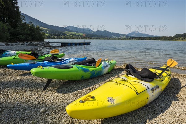 Kayaks, Lake Ammer, near Herrsching am Lake Ammer, Fuenfseenland, Upper Bavaria, Bavaria, Germany,
