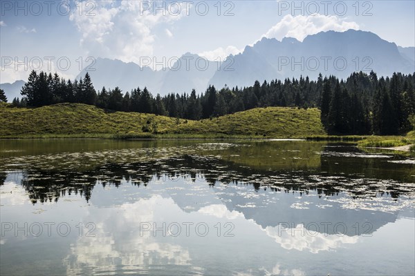 Luttensee in front of the Karwendel, Mittenwald, Werdenfelser Land, Upper Bavaria, Bavaria,