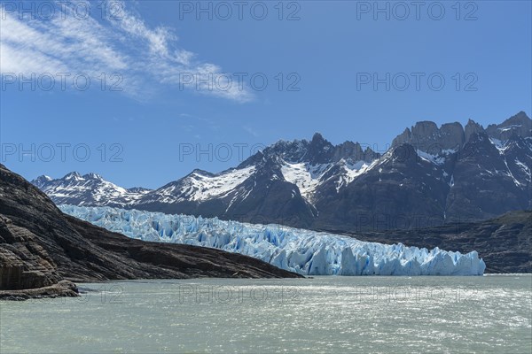 Glacier, Lago Grey, Andes mountain range, Torres del Paine National Park, Parque Nacional Torres