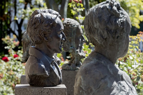 Monument to journalist and writer Ludwig Boerne, portrait, bronze sculpture by Thomas Burhenne,