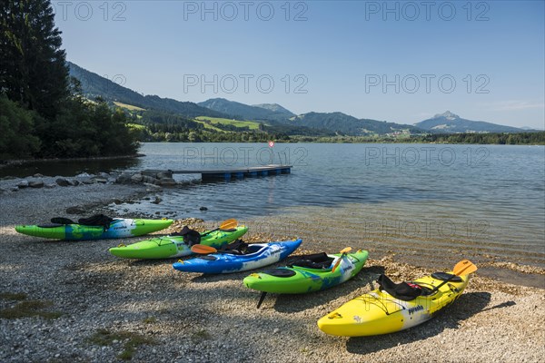 Kayaks, Lake Ammer, near Herrsching am Lake Ammer, Fuenfseenland, Upper Bavaria, Bavaria, Germany,