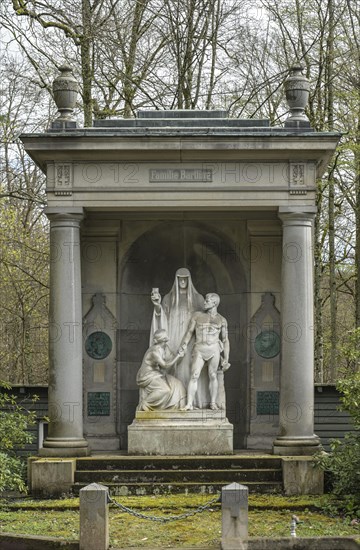 Mausoleum of the Bartling family by sculptor Ernst Herter, Death as a figure, North Cemetery,