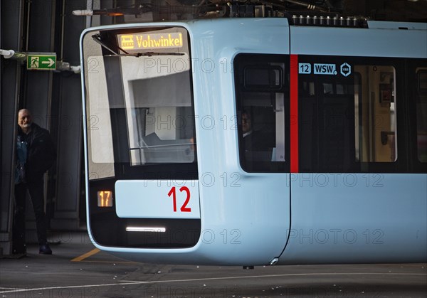 Suspension railway leaves Oberbarmen station in the direction of Vohwinkel, Wuppertal, Bergisches