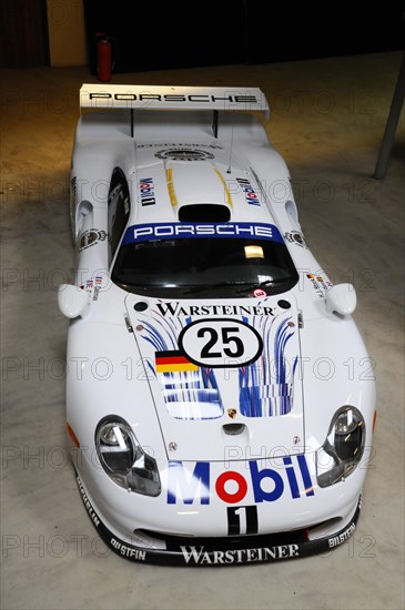 Deutsches Automuseum Langenburg, White Porsche 911 racing car with Mobil1 and Warsteiner