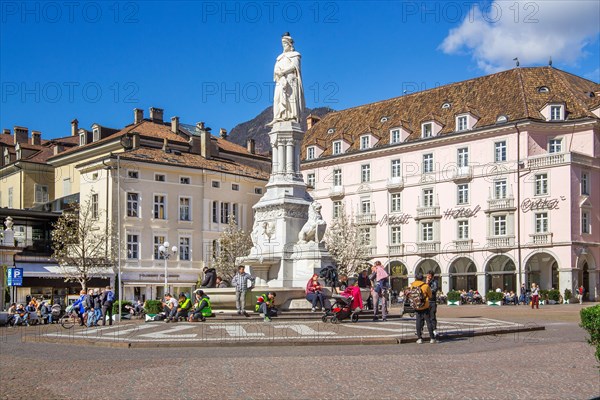 Walther Square with monument to Walther von der Vogelweide, Bolzano, Adige Valley, South Tyrol,