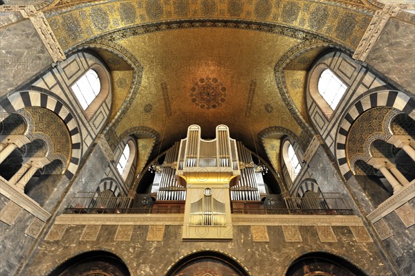 Church of the Redeemer, start of construction 1903, Bad Homburg v. d. Hoehe, Hesse, Germany, View