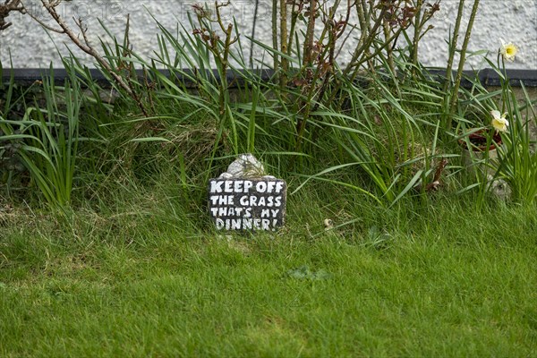 Sign indicating that grass should not be walked on, Malltraeth, Isle of Anglesey, Wales, Great
