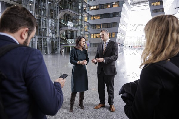 (L-R) Annalena Baerbock, Federal Foreign Minister, and Dmytro Kuleba, Foreign Minister of Ukraine,