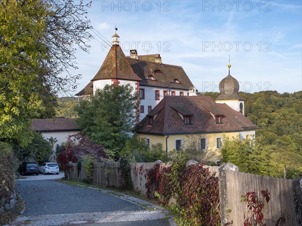 Egloffstein Castle above the Trubach Valley in autumn, Egloffstein, Upper Franconia, Franconian