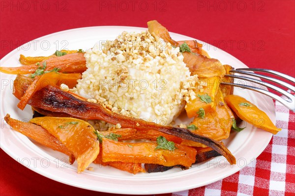 South German cuisine, butternut squash, butternut squash, baked squash with goat's cheese, cheese