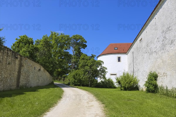 Wildenstein Castle, Spornburg, medieval castle complex, best preserved fortress from the late