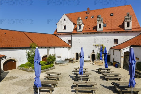 Wildenstein Castle, Spornburg, medieval castle complex, best preserved fortification from the late