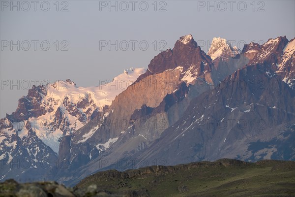 Andes mountain range, morning light, Torres del Paine National Park, Parque Nacional Torres del