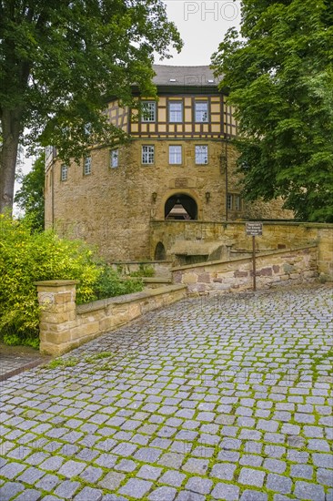 Access to the moated castle Sachsenheim, Grosssachsenheim Castle, former moated castle, archway,