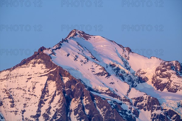 Andes mountain range, morning light, Torres del Paine National Park, Parque Nacional Torres del