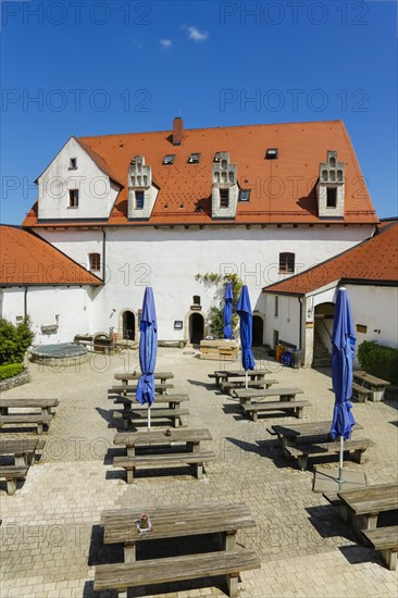 Wildenstein Castle, Spornburg, medieval castle complex, best preserved fortification from the late