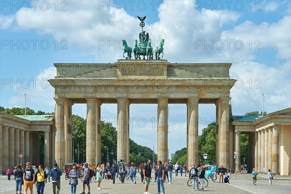 06.07.2020, Germany, Berlin, Strasse des 17. Juni, View of the Brandenburg Gate in west direction,
