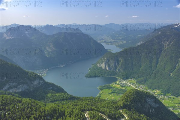 Amazing mountains panorama from 5 Fingers viewing platform above Hallstatt village, Hallstaettersee
