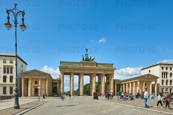 06.07.2020, Germany, Berlin, Strasse des 17. Juni, View of the Brandenburg Gate in west direction,
