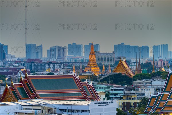 Panorama from Golden Mount to the illuminated Wat Ratchabophit, Wat Rachapradit, Wat Pho and Wat