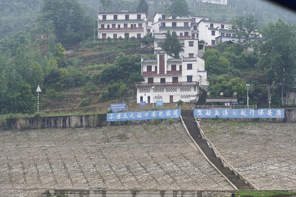 Cruise ship on the Yangtze River, Hubei Province, China, Asia, White building with blue accents