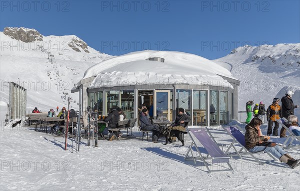 Bar at the Hoefatsblick station on the Nebelhorn, Oberstdorf, Allgaeu, Swabia, Bavaria, Germany,