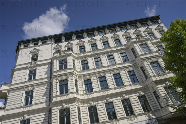 Wilhelminian-style old building, Neue Steinmetzstrasse / Grossgoerschenstrasse, Schoeneberg,