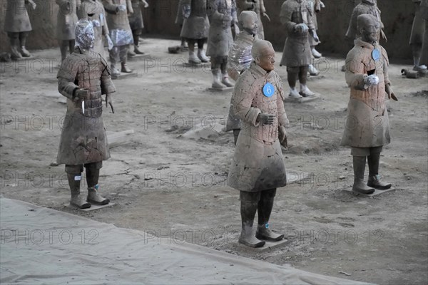 Figures of the terracotta army, Xian, Shaanxi Province, China, Asia, Terracotta soldiers seen from