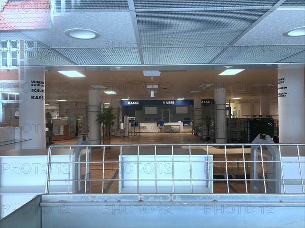Sachsentor, vacated KARSTADT sports centre, Hamburg-Bergedorf, Hamburg, 11 May 2021, Germany,