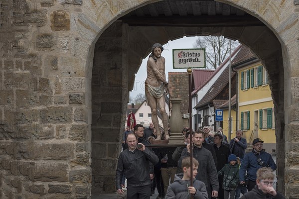 Historic Good Friday procession for 350 years with life-size wood-carved figures from the 18th