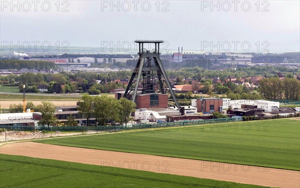 Conveyor tower of Schacht Konrad, a disused iron ore mine. The first final repository for low and