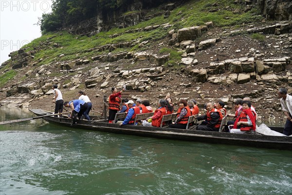 Special boats for the side arms of the Yangtze, for river cruise ship tourists, Yichang, China,