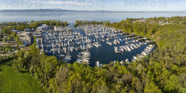 Ultramarin Gohren, the largest water sports centre on Lake Constance, Meichle and Mohr Marina with