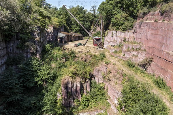 Disused Michelnau quarry, Michelnau tuff, red basalt, red lava, cinder agglomerate, Tertiary