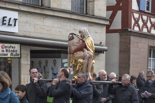 Historic Good Friday procession for 350 years with life-size wood-carved figures from the 18th