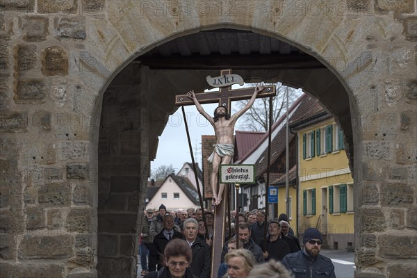 Historic Good Friday procession for 350 years with life-size wood-carved figures from the 18th