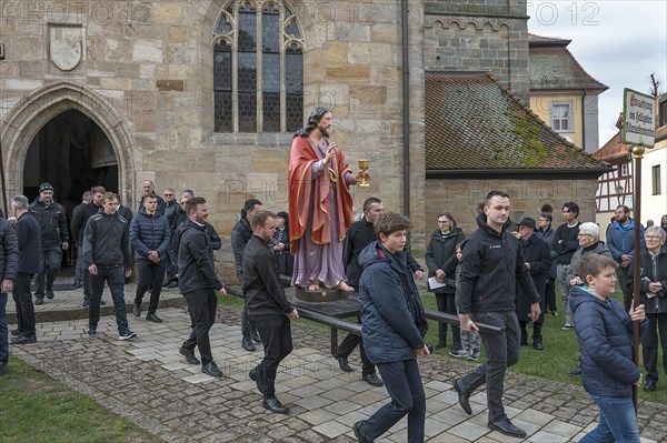 Historic Good Friday procession for 350 years with life-size wood-carved figures from the 18th